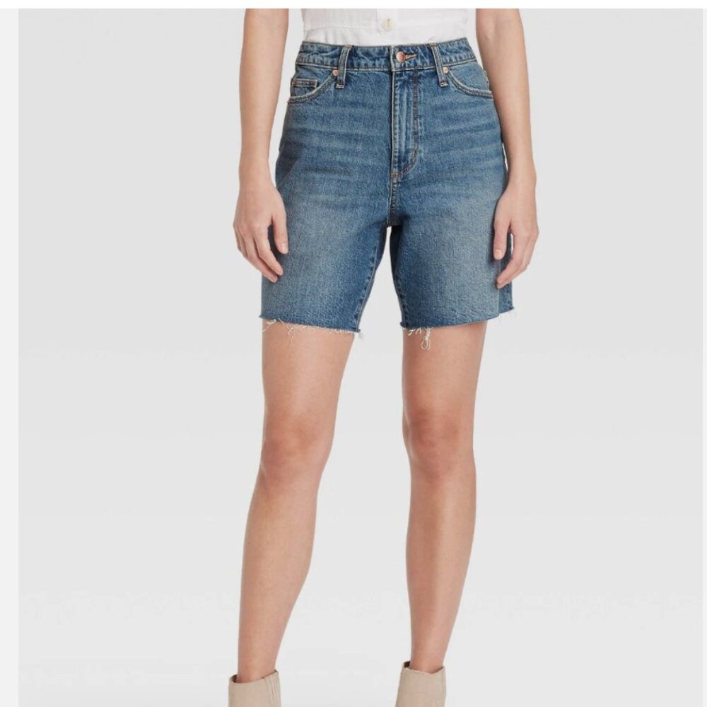 Universal Thread High Waist Vintage Bermuda Jean Shorts Denim Shorts | Size 16